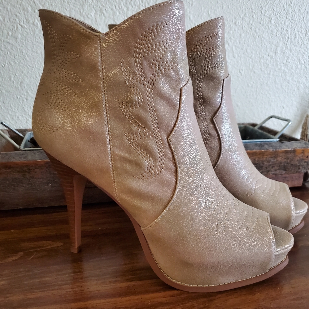 Miranda Lambert Escapade Bootie Heels